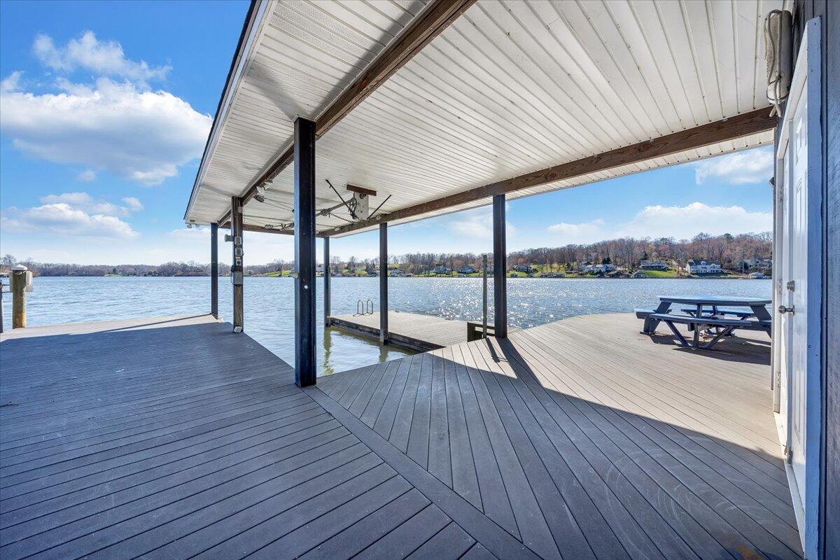 1433 Longview Estates DR Unit: +Lot 7