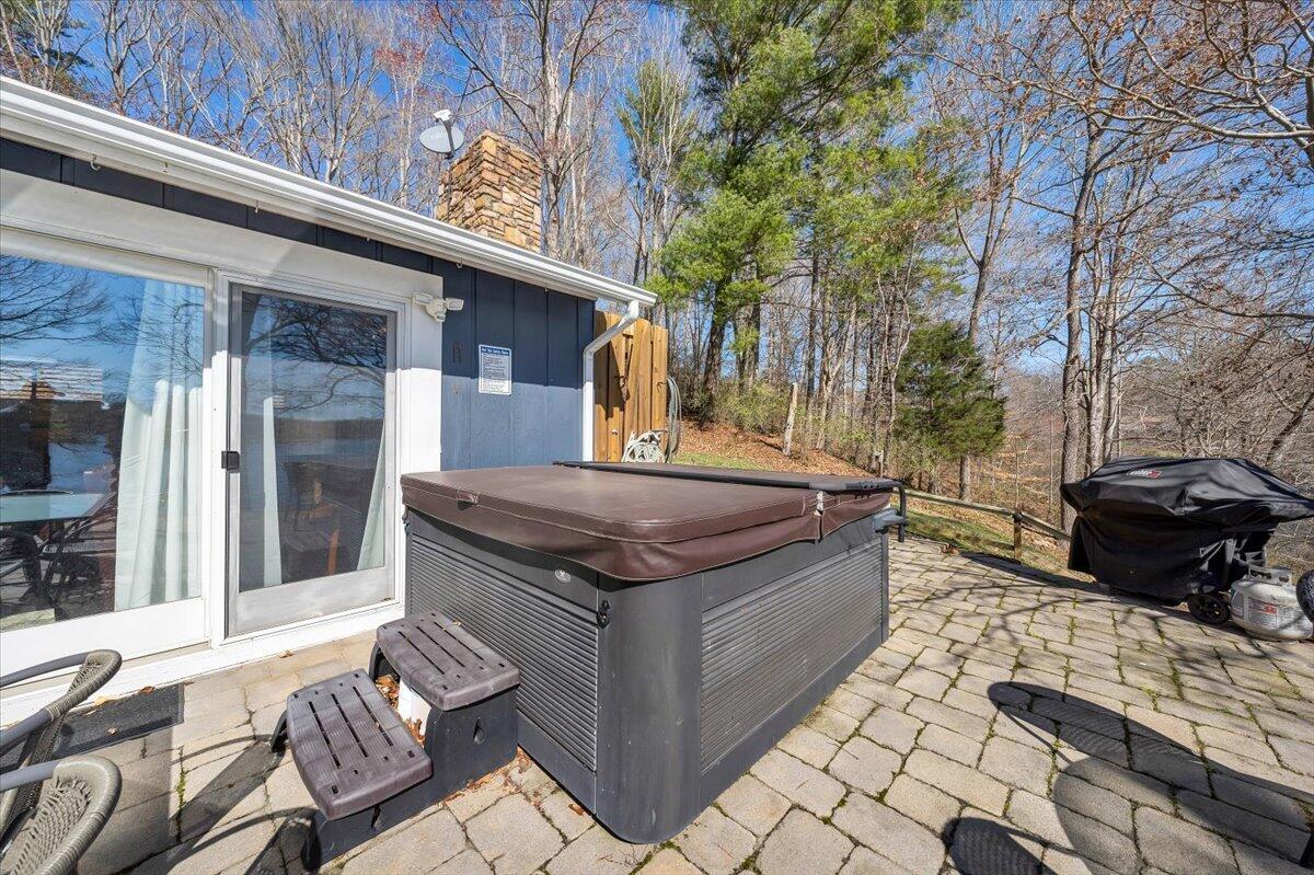 1433 Longview Estates DR Unit: +Lot 7