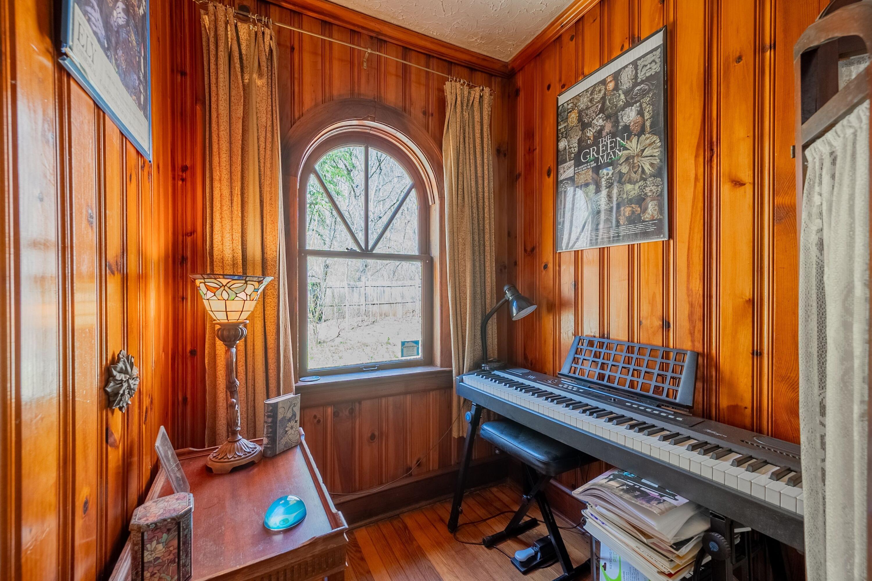 2529 Mount Pleasant RD