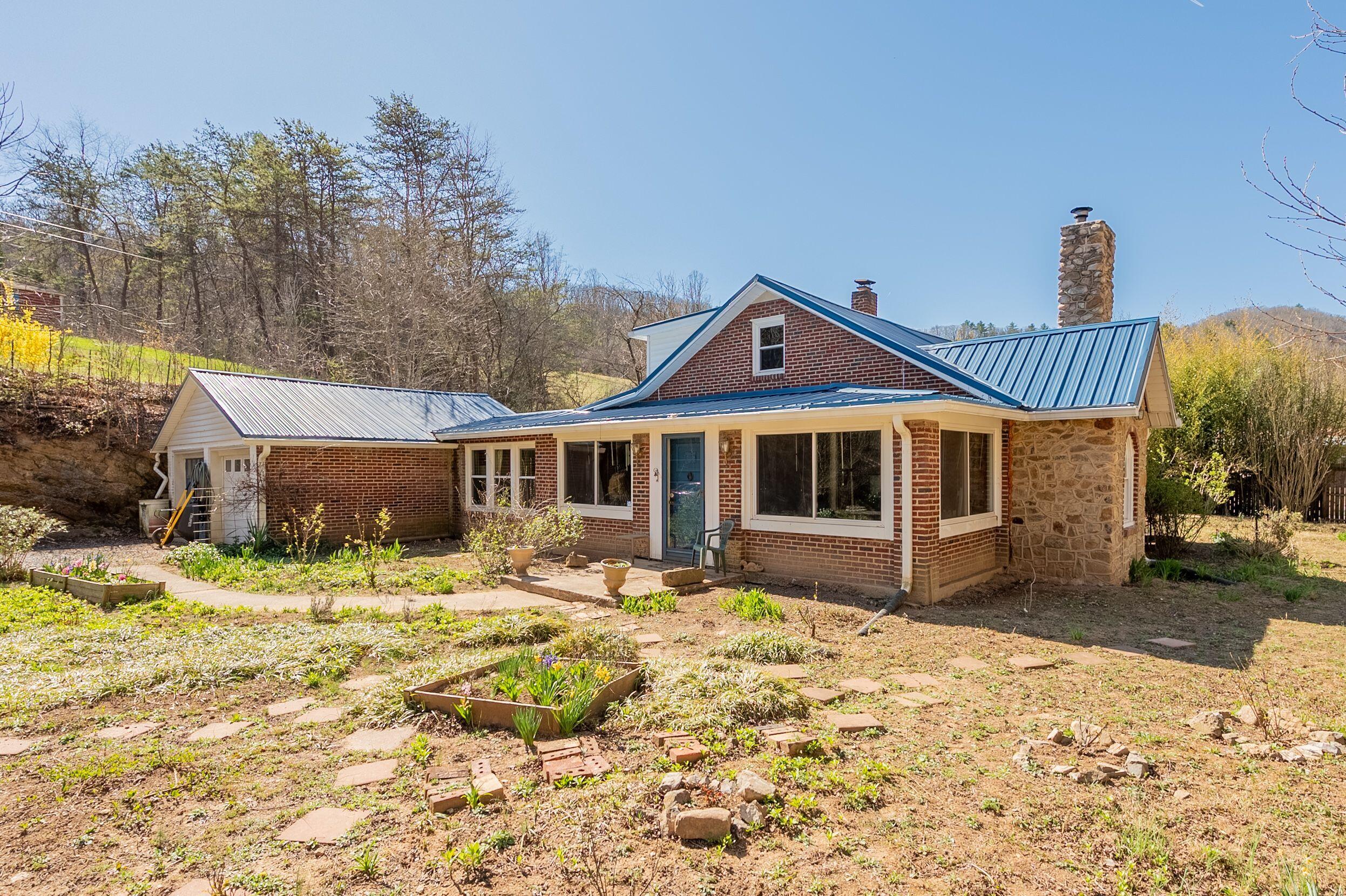 2529 Mount Pleasant RD