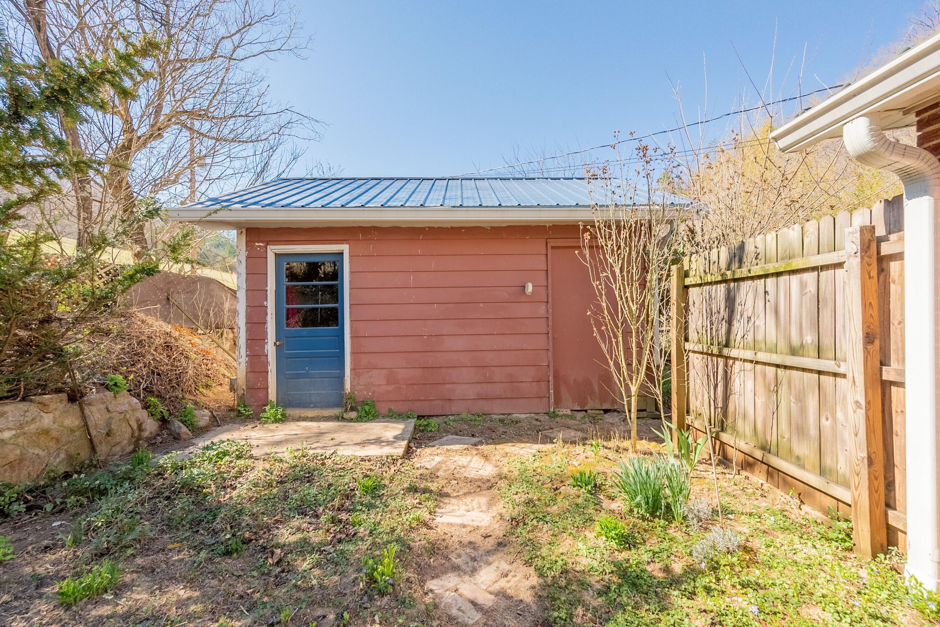 2529 Mount Pleasant RD