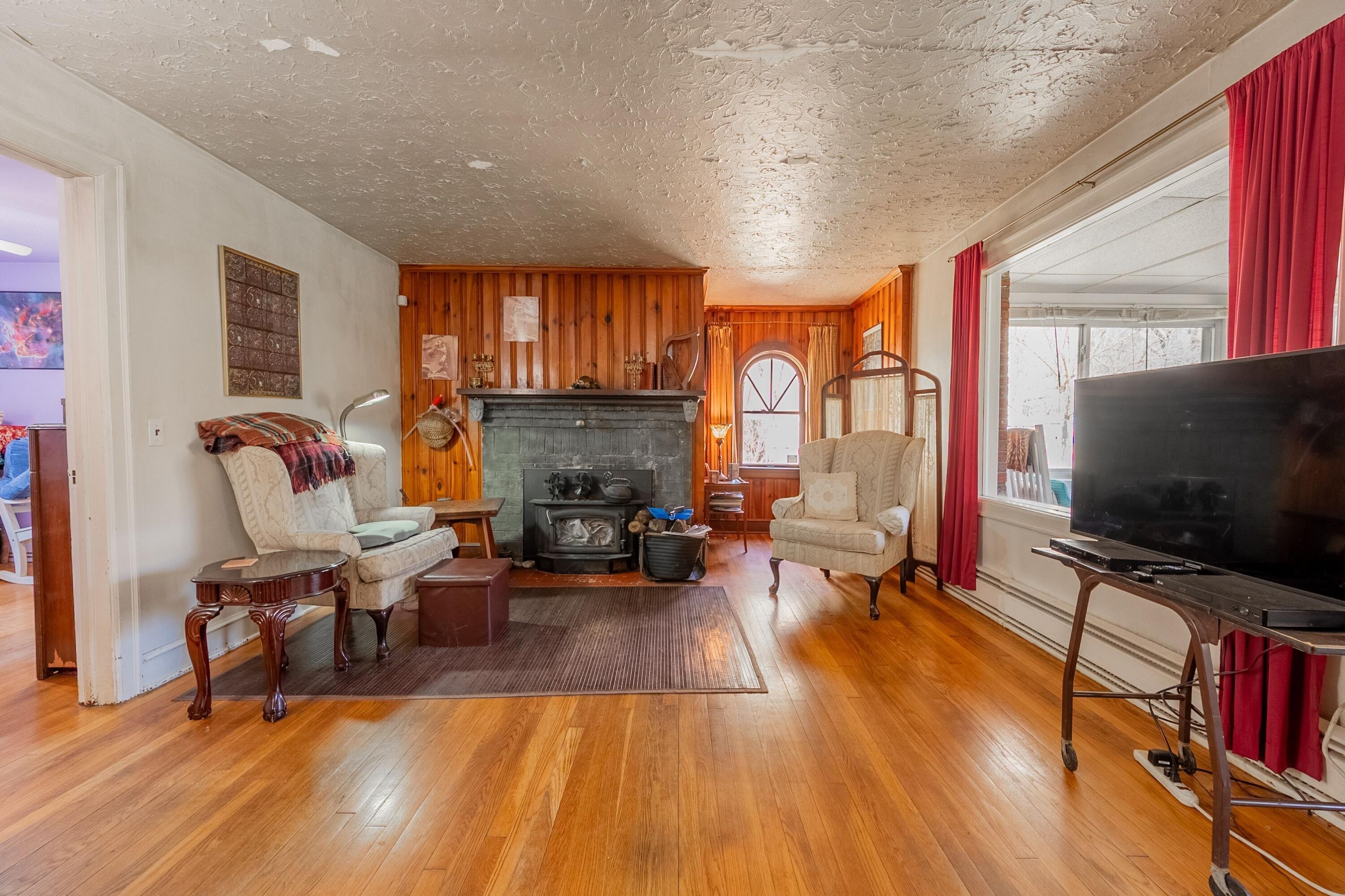 2529 Mount Pleasant RD