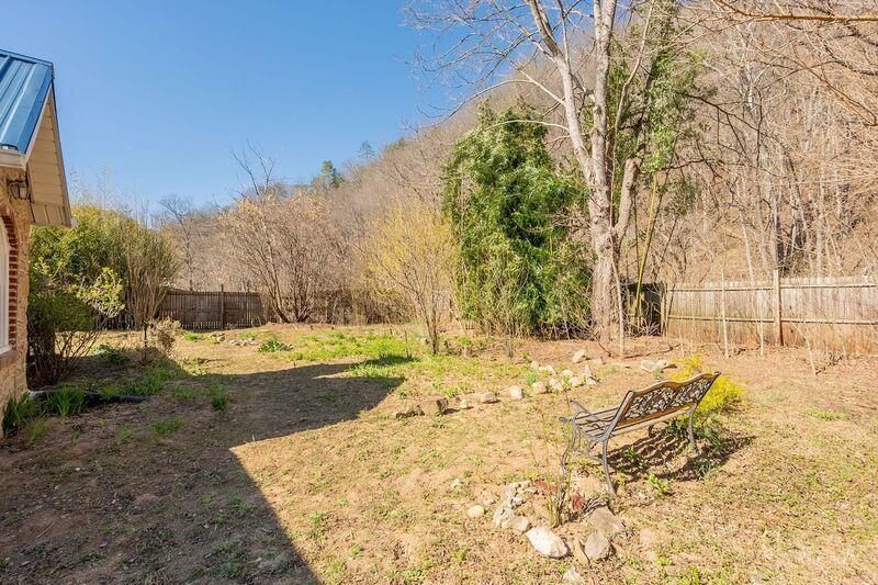 2529 Mount Pleasant RD