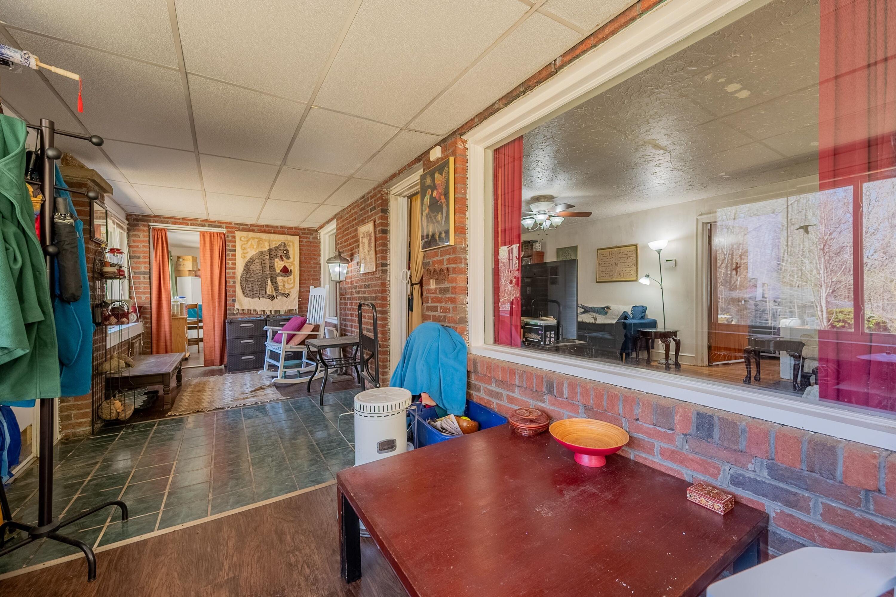 2529 Mount Pleasant RD