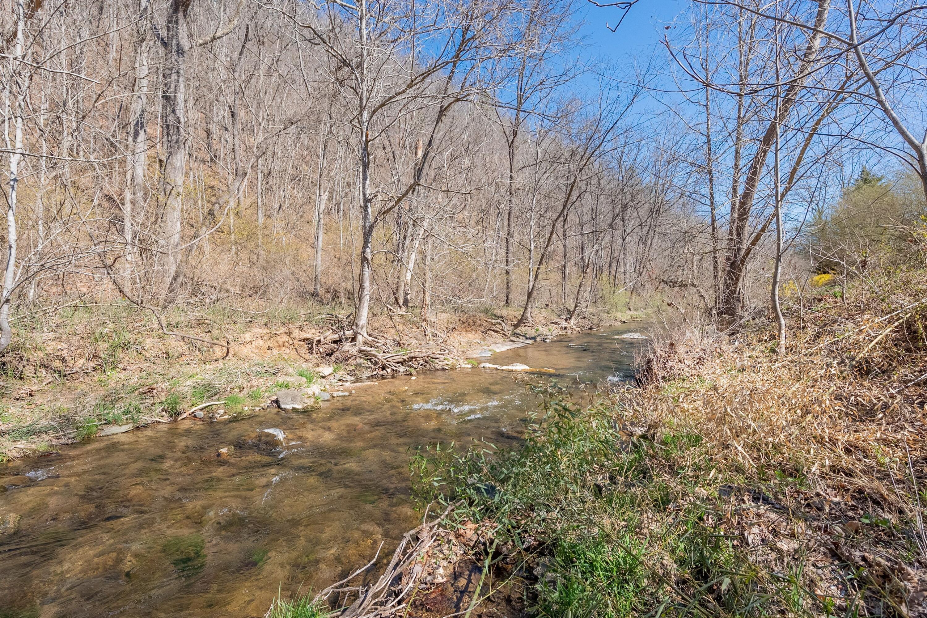 2529 Mount Pleasant RD