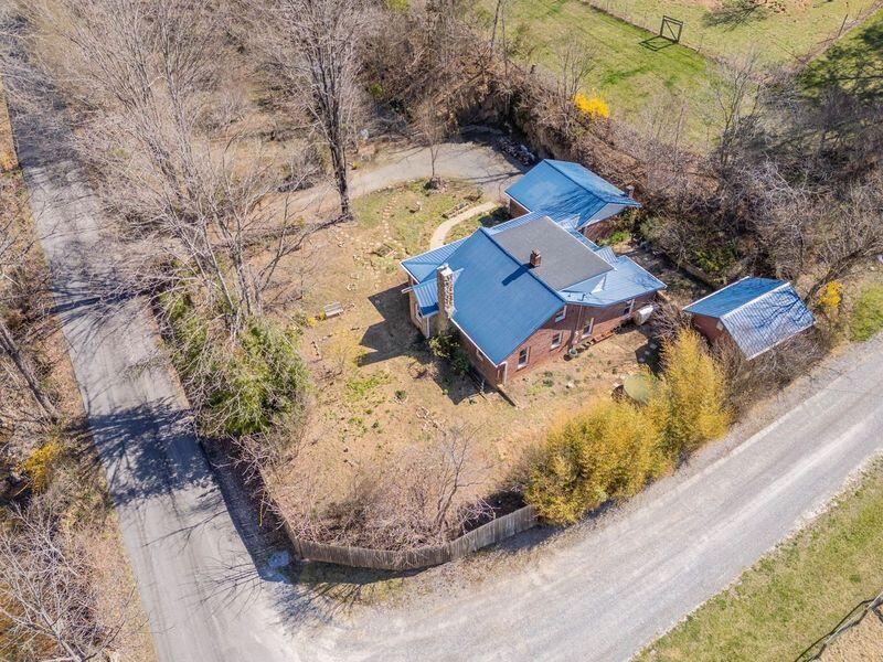 2529 Mount Pleasant RD