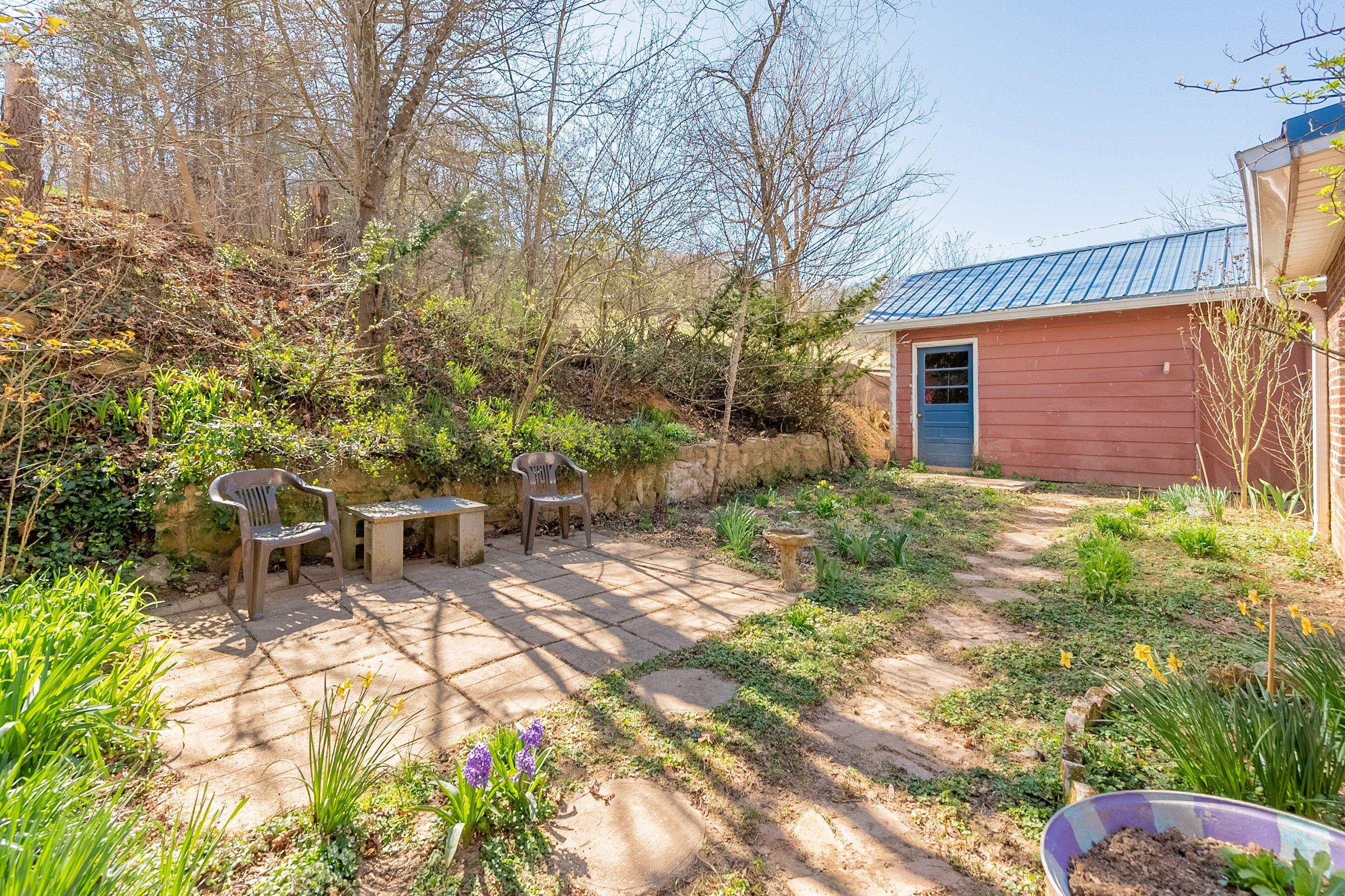 2529 Mount Pleasant RD