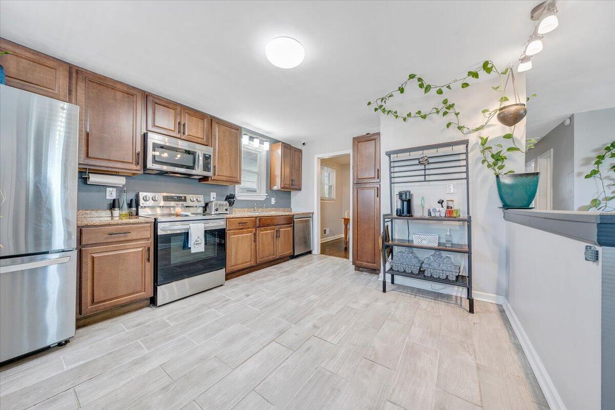 1301 22nd ST NW