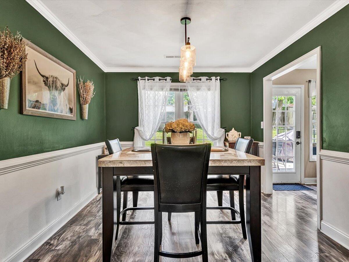 3410 Westmoreland DR