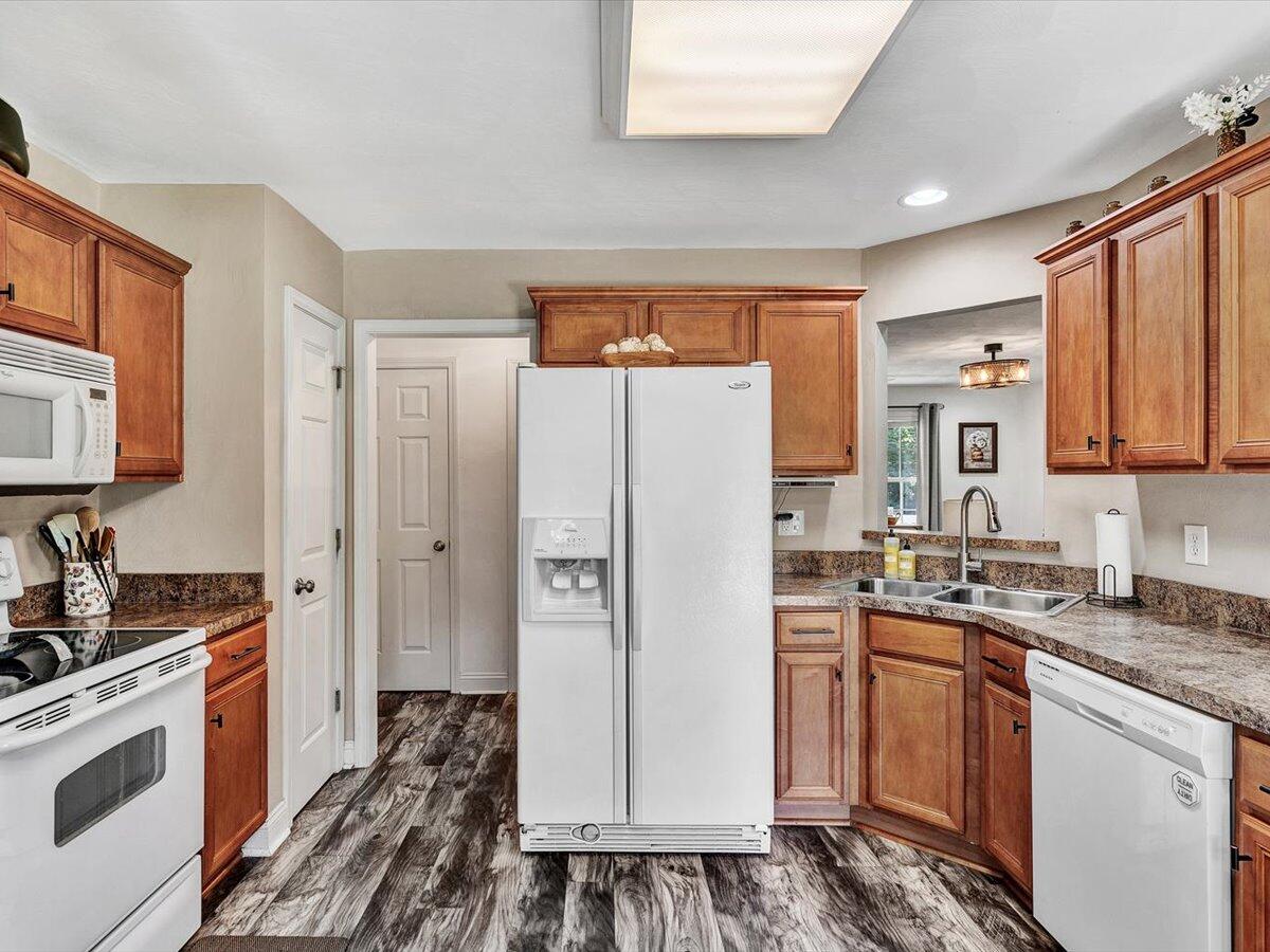 3410 Westmoreland DR