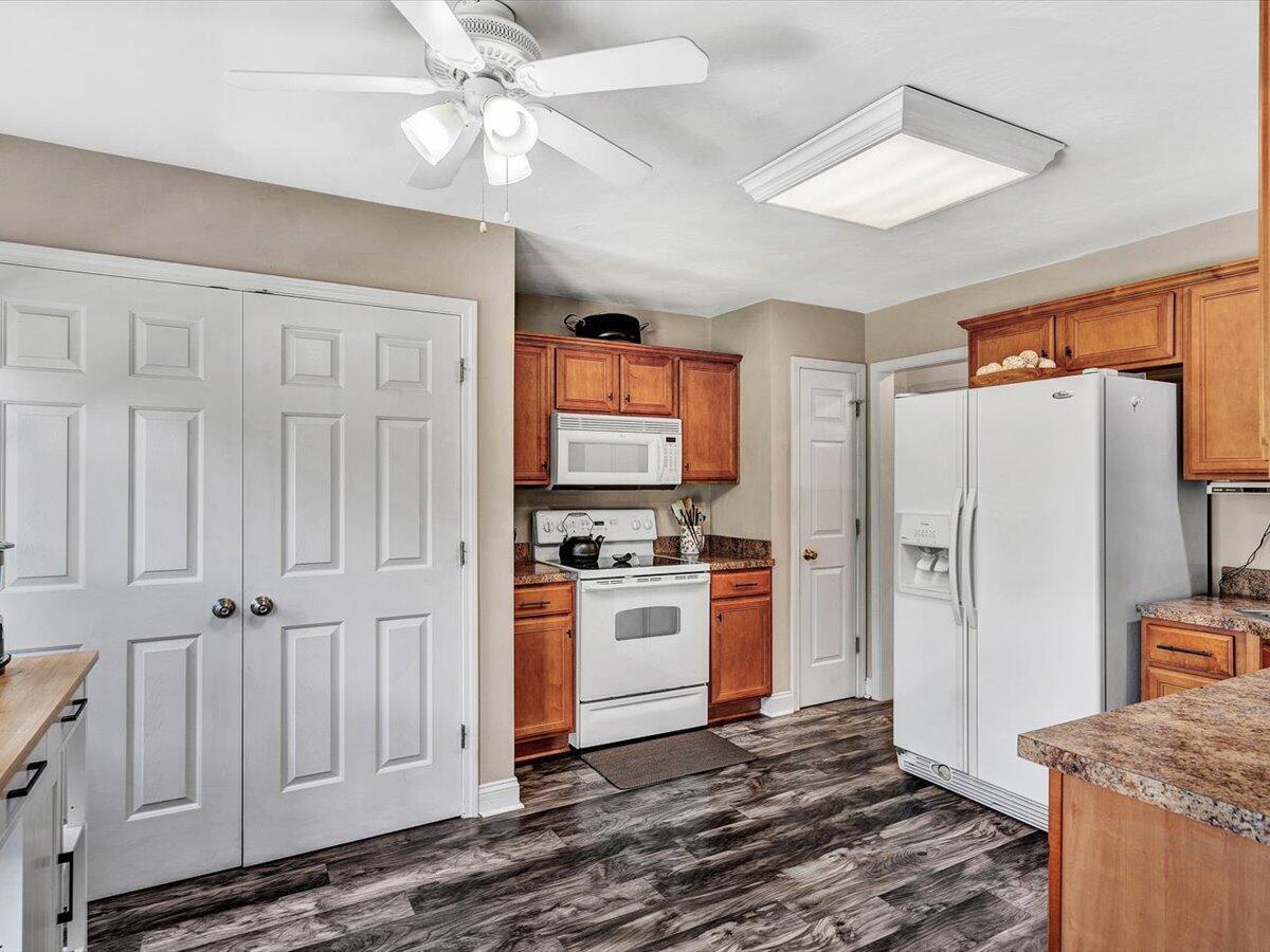 3410 Westmoreland DR