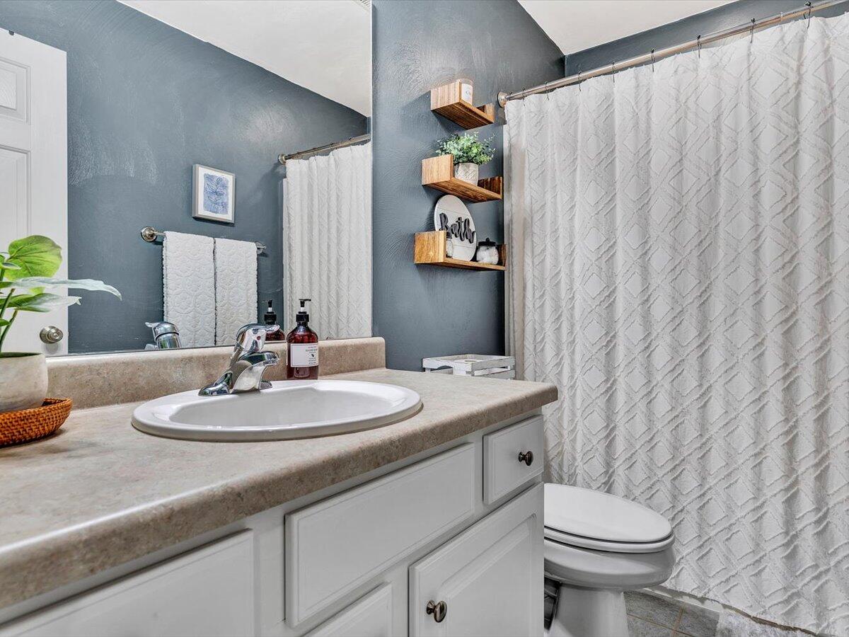 3410 Westmoreland DR