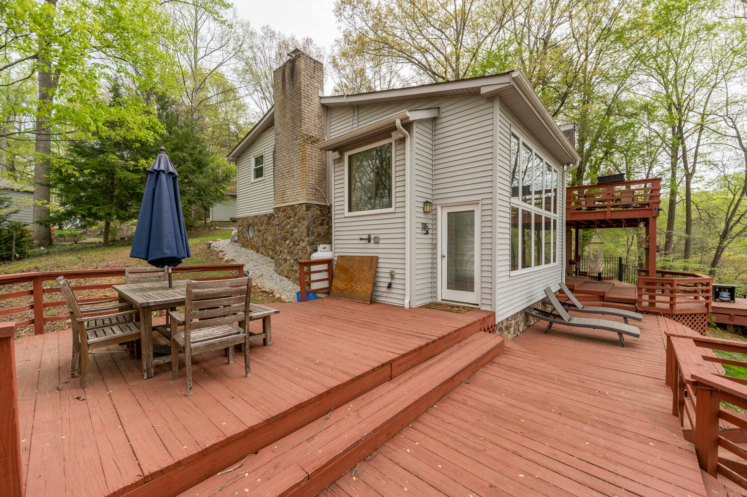 308 Sleepy Hollow DR