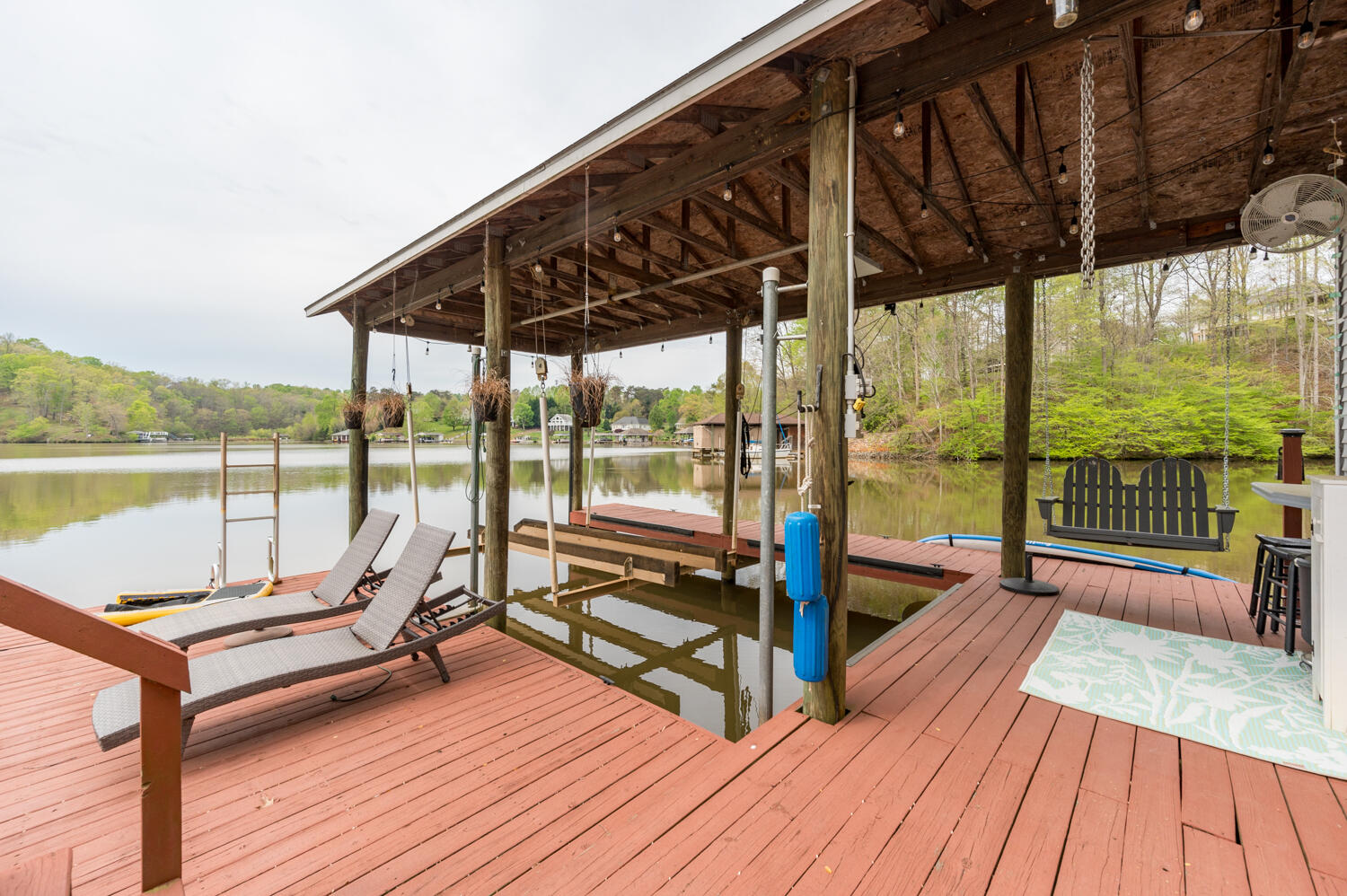 308 Sleepy Hollow DR