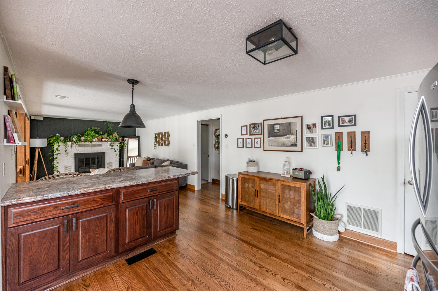 308 Sleepy Hollow DR