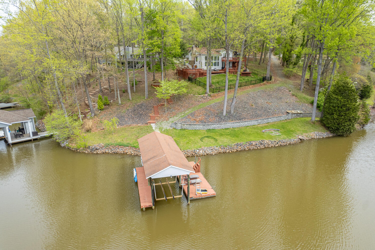 308 Sleepy Hollow DR