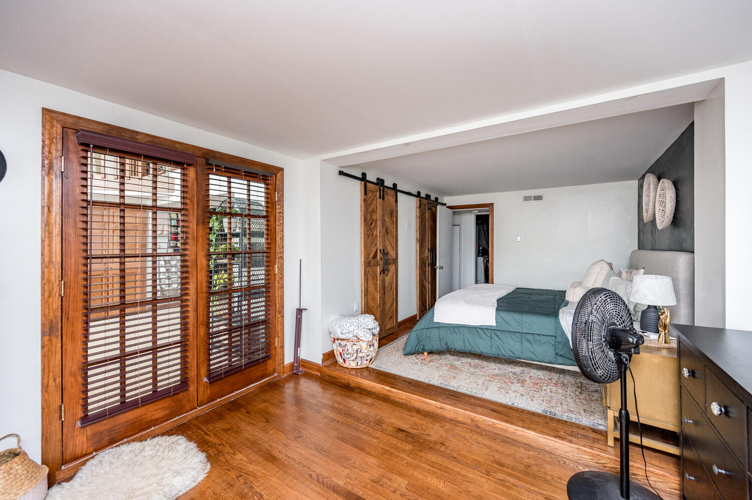 308 Sleepy Hollow DR