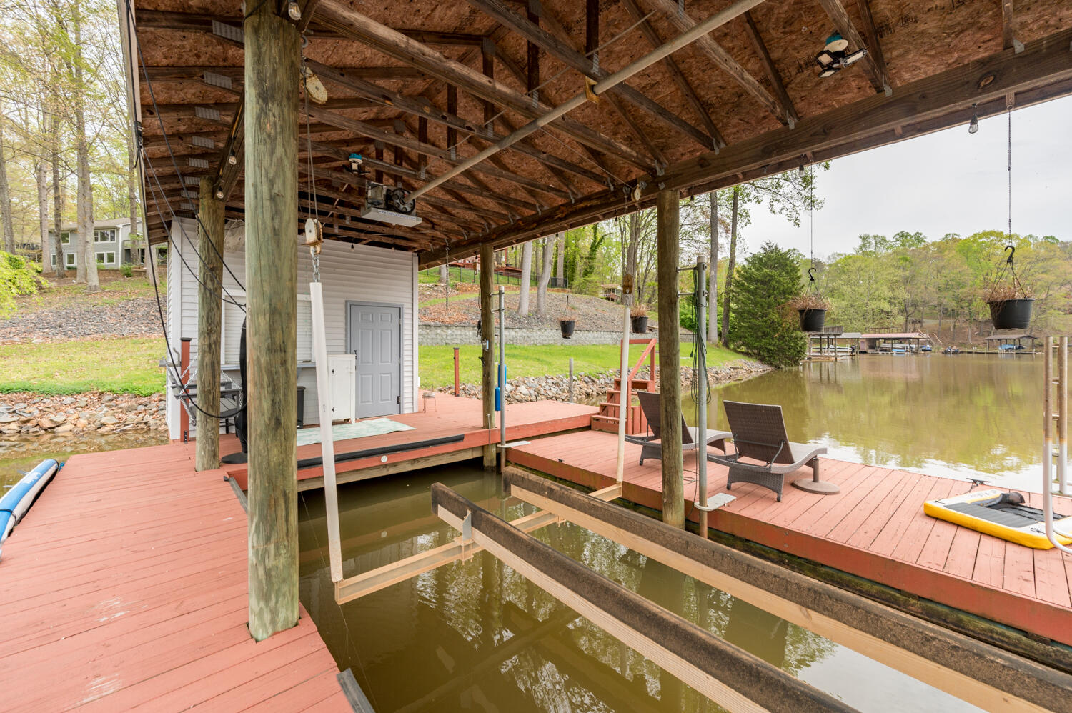 308 Sleepy Hollow DR