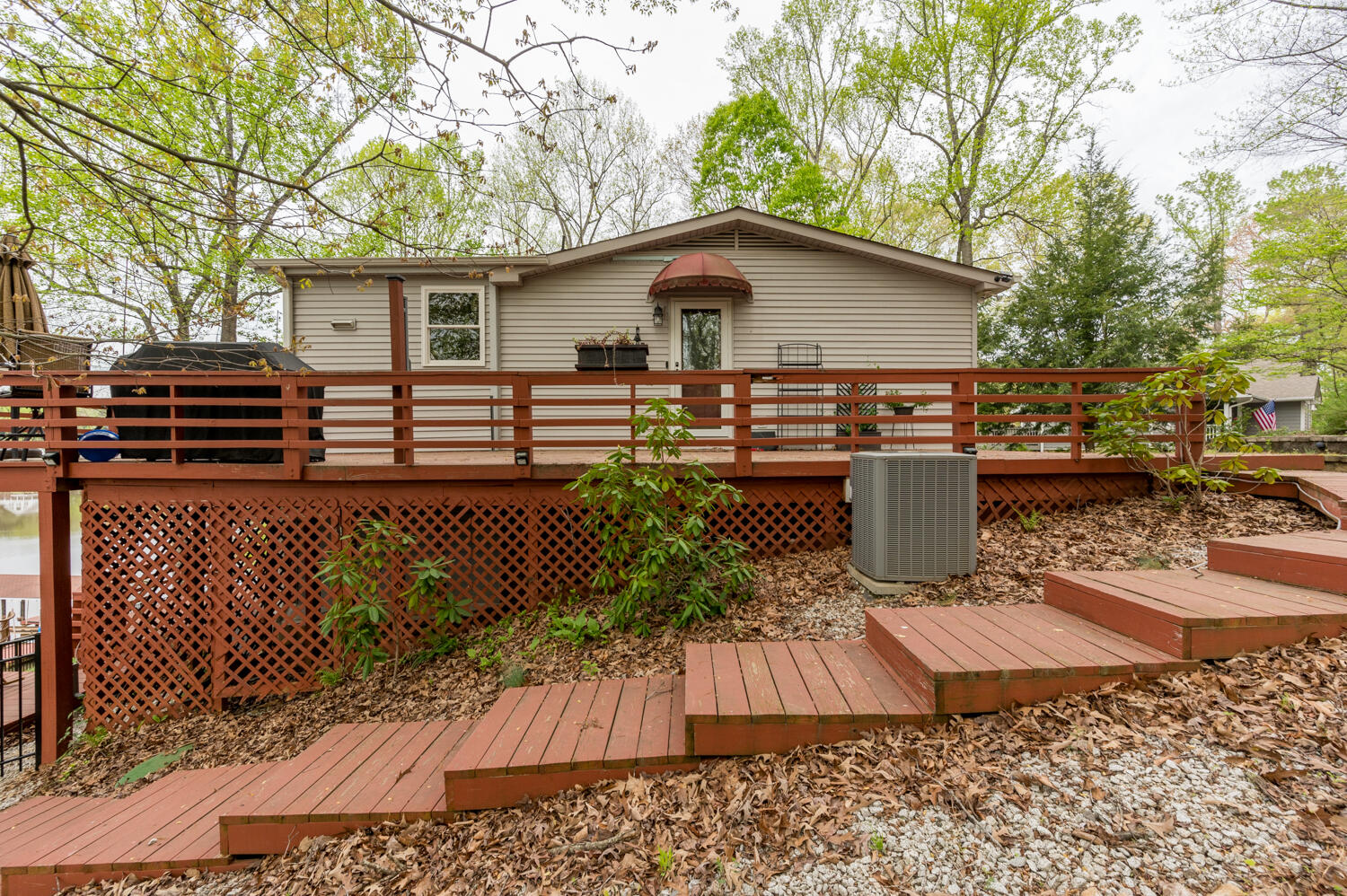 308 Sleepy Hollow DR