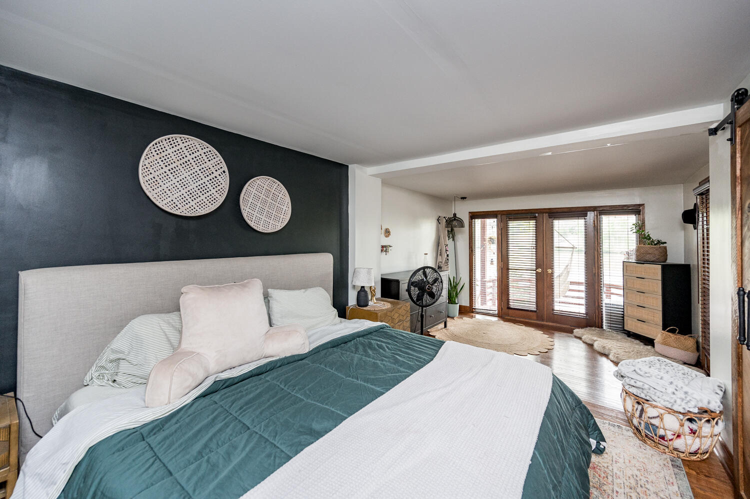 308 Sleepy Hollow DR