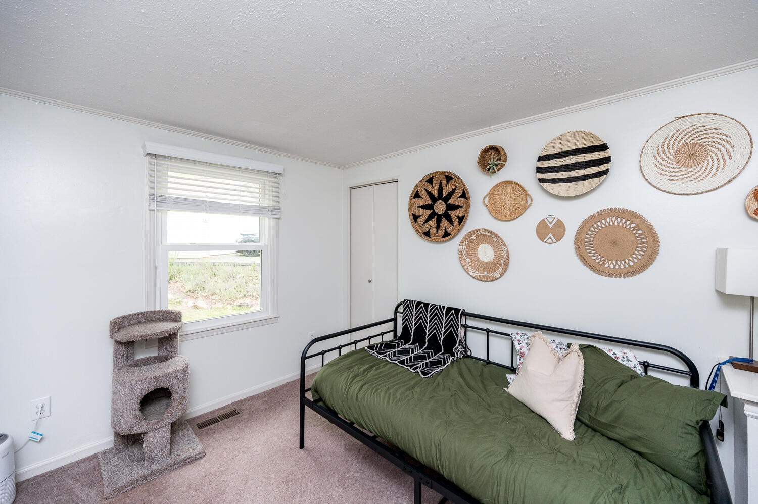 308 Sleepy Hollow DR