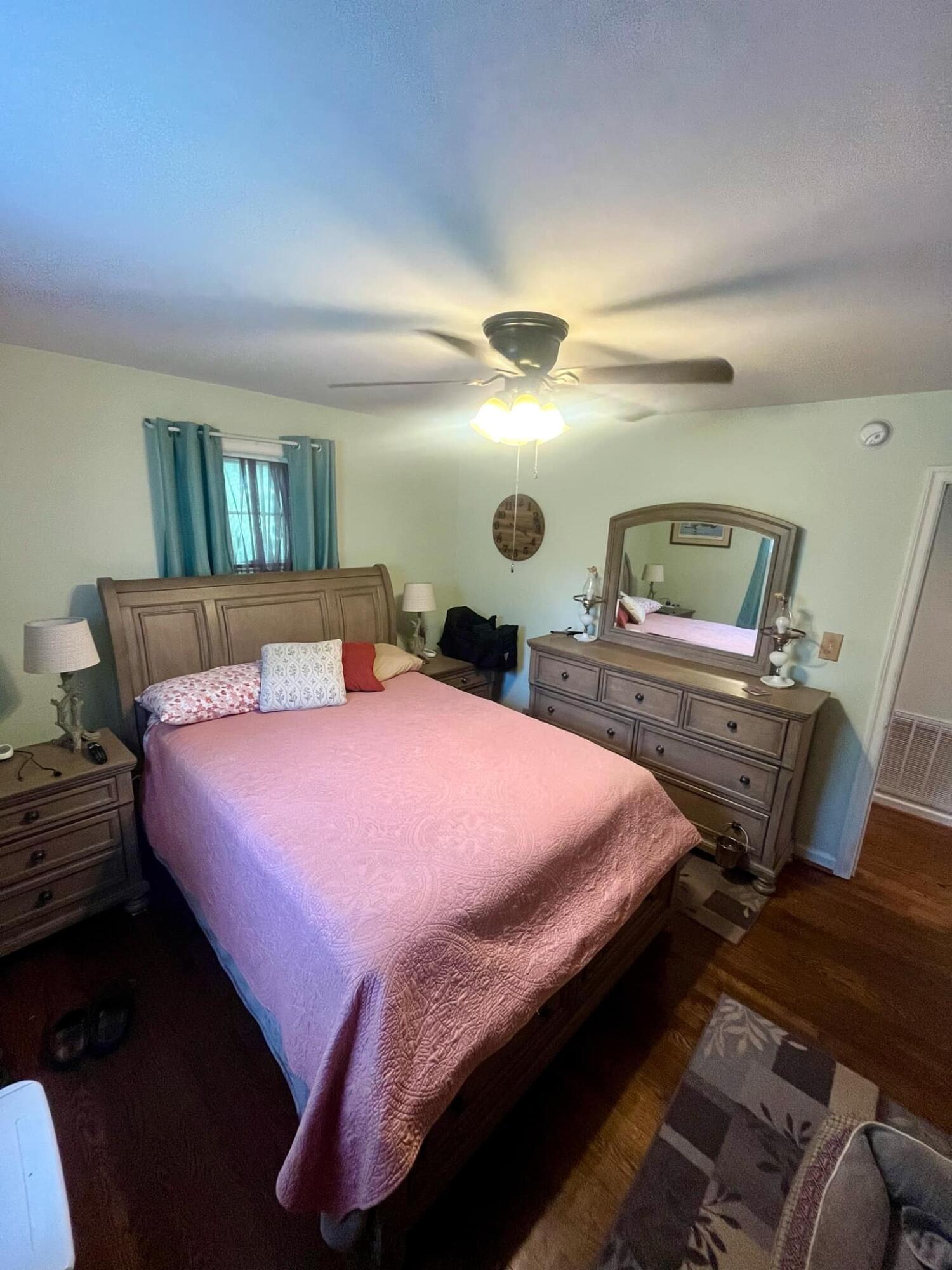 2551 Memorial AVE SW