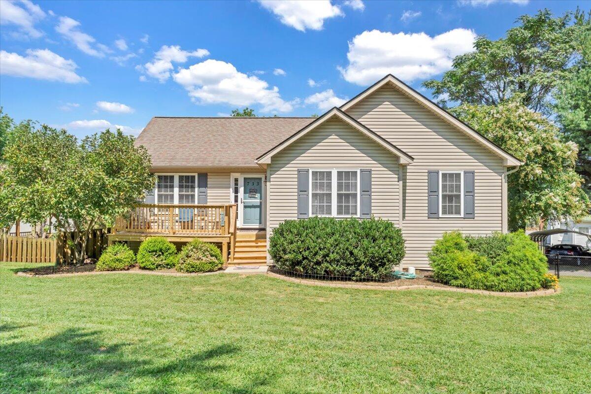 733 Hill AVE