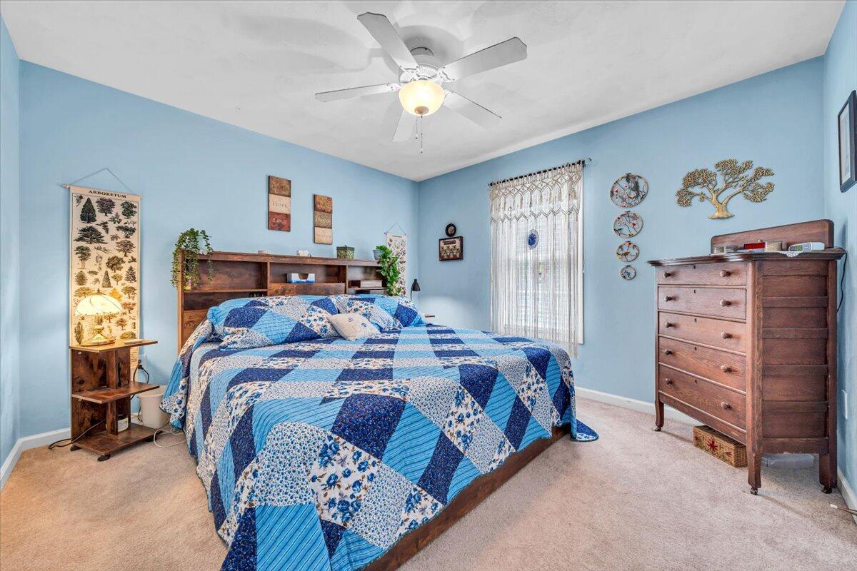 733 Hill AVE