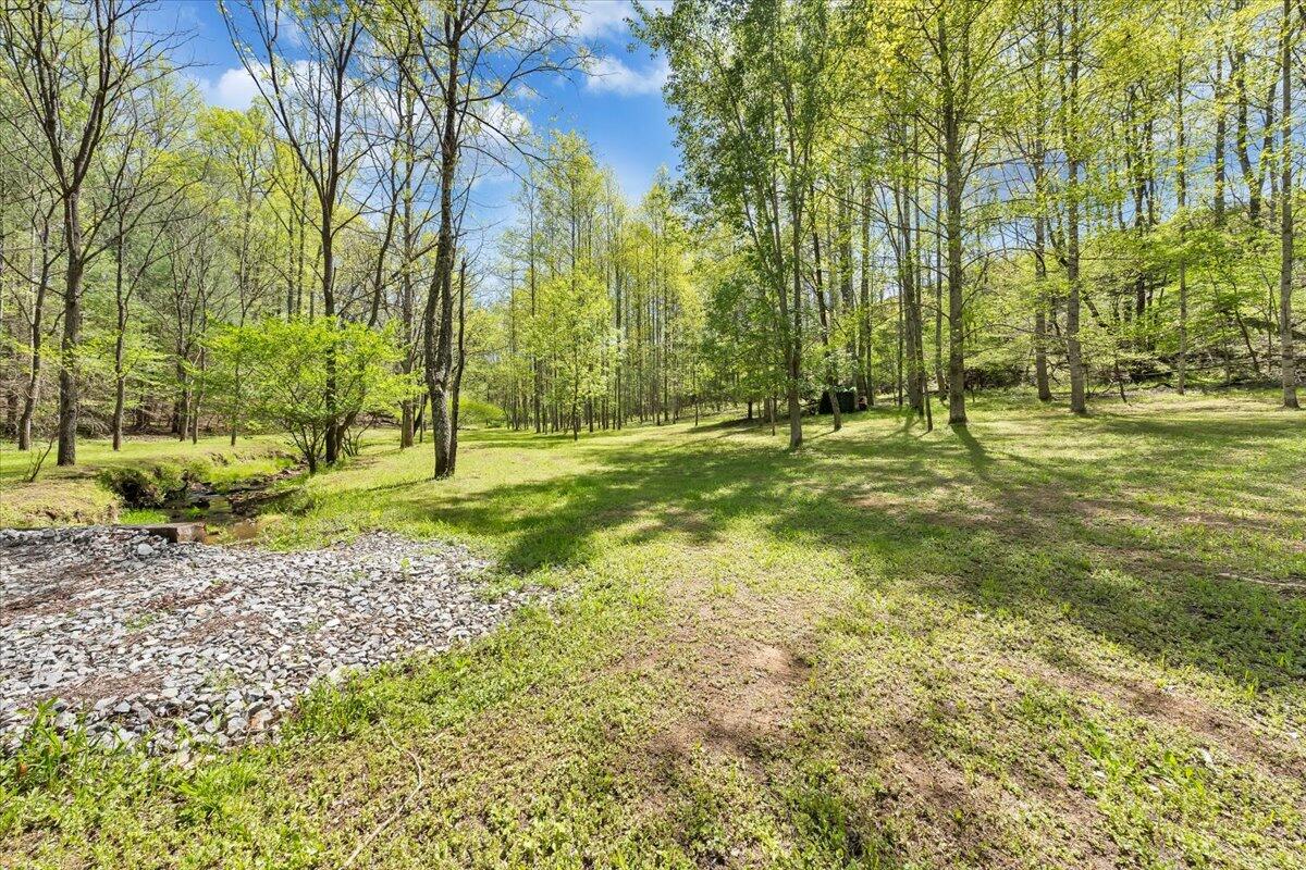 7475 Willow Branch RD