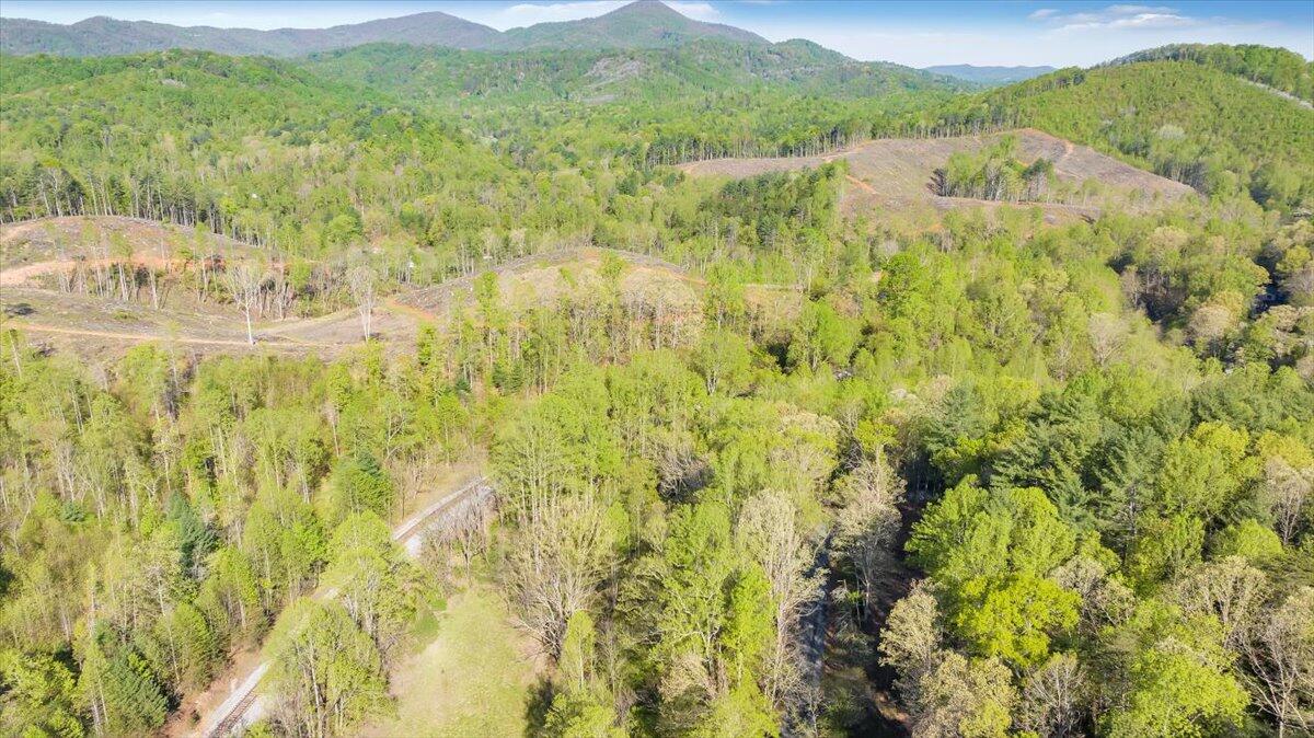 7475 Willow Branch RD