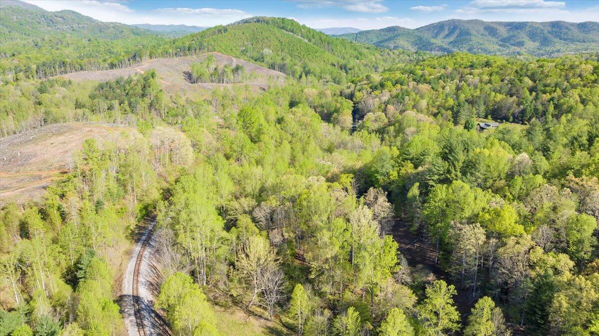 7475 Willow Branch RD