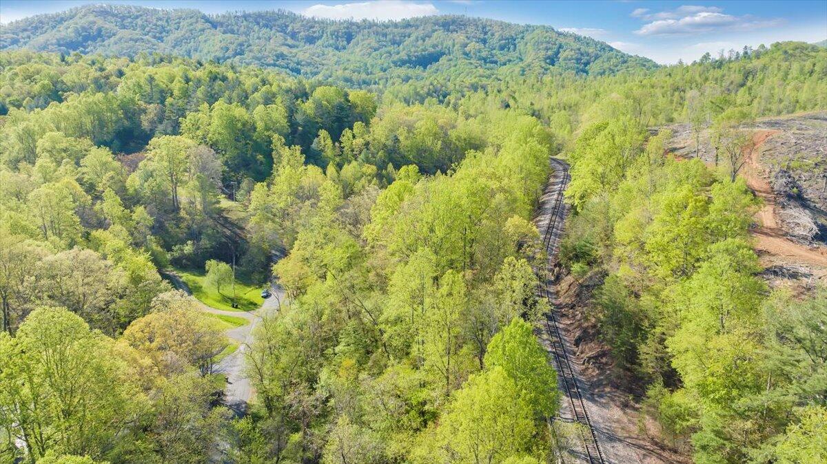 7475 Willow Branch RD