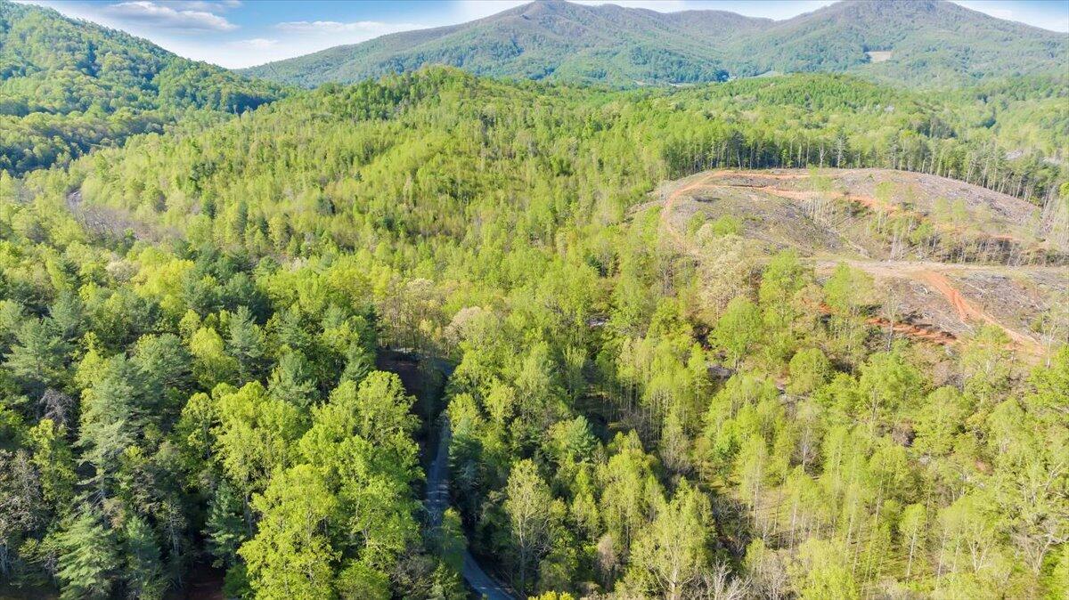 7475 Willow Branch RD