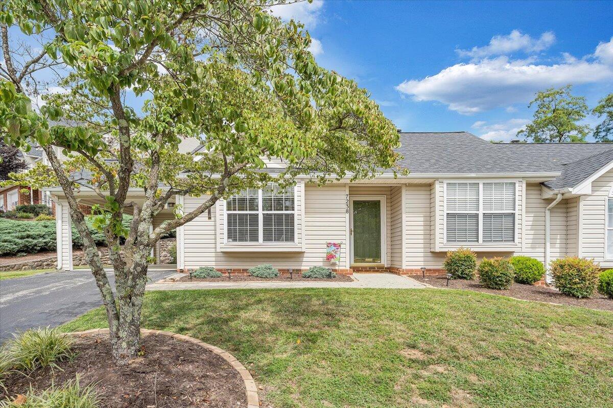 7238 Cherry Blossom CIR