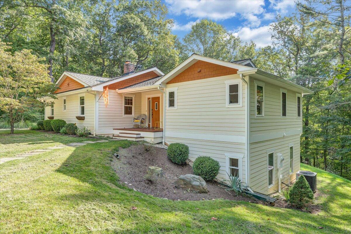 6041 Sunnycrest RD