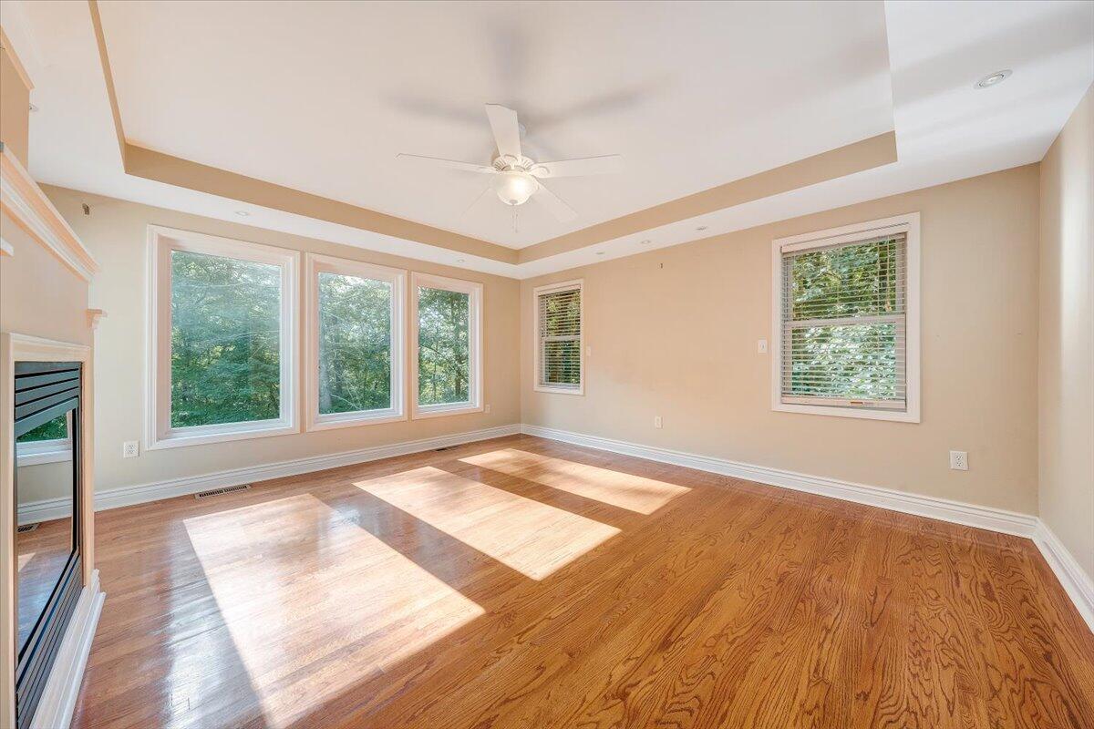 6041 Sunnycrest RD