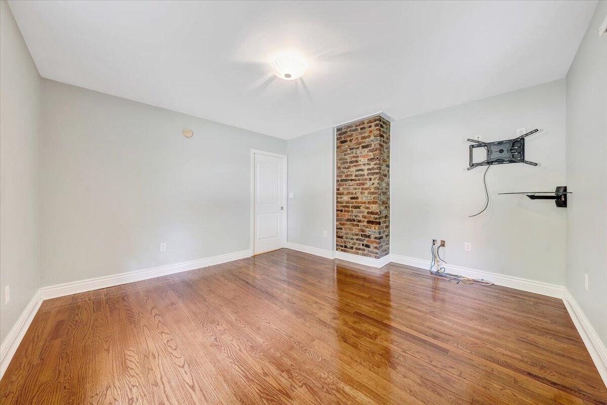 6041 Sunnycrest RD