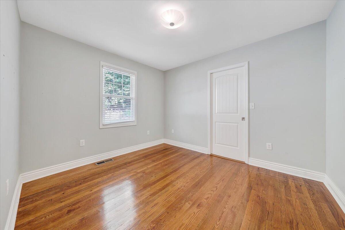 6041 Sunnycrest RD