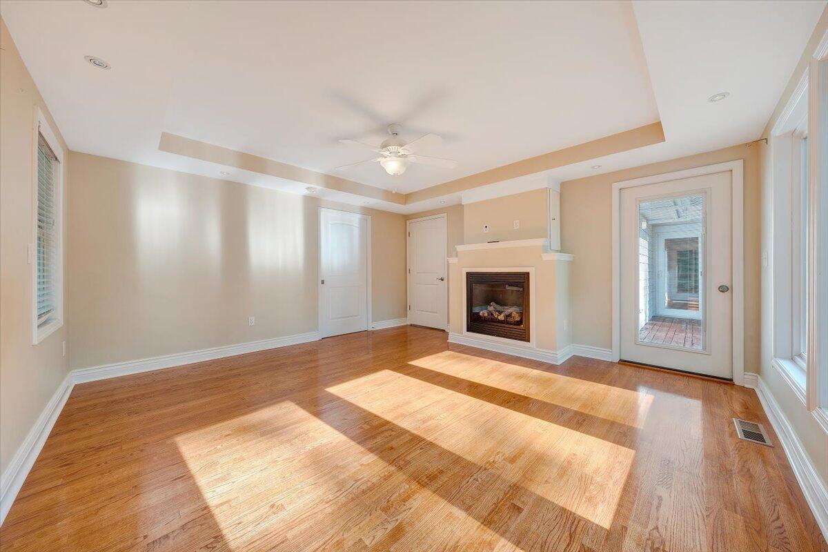 6041 Sunnycrest RD