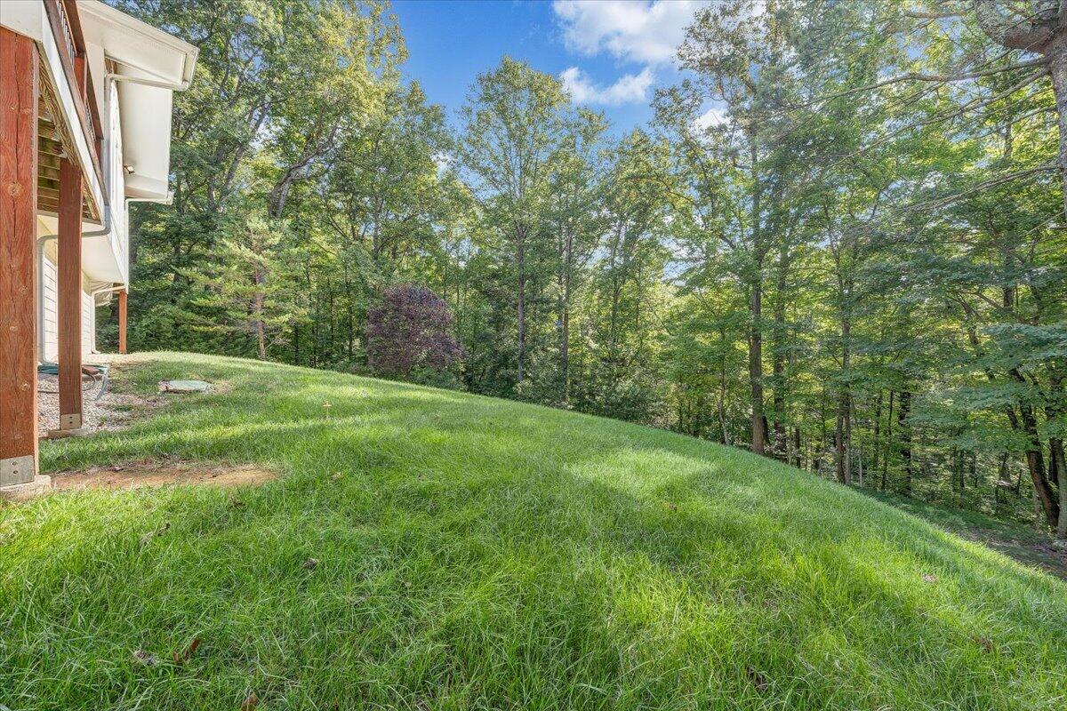 6041 Sunnycrest RD