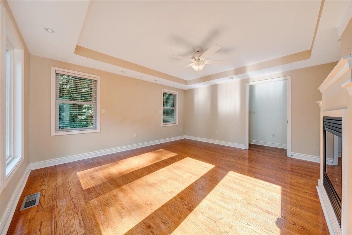 6041 Sunnycrest RD