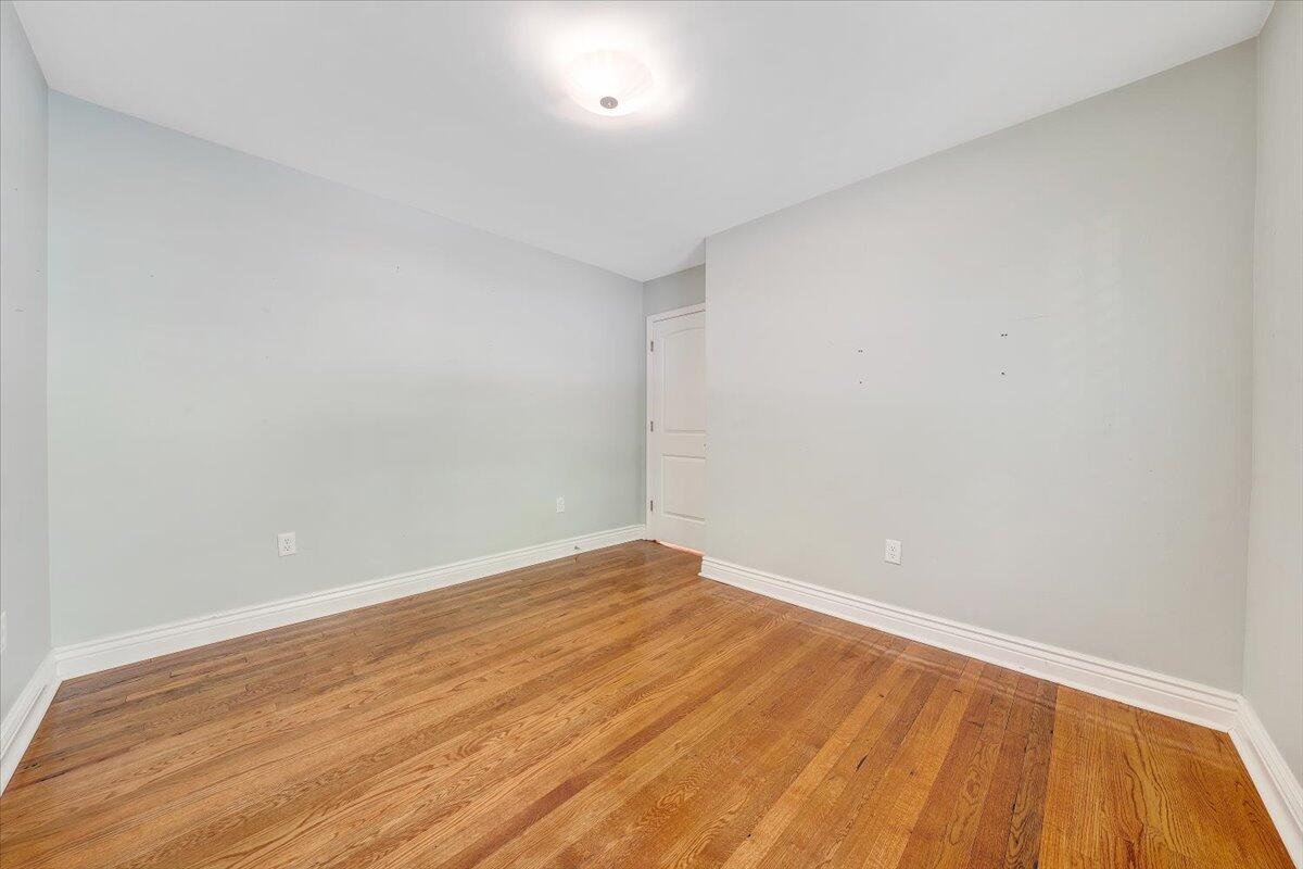 6041 Sunnycrest RD