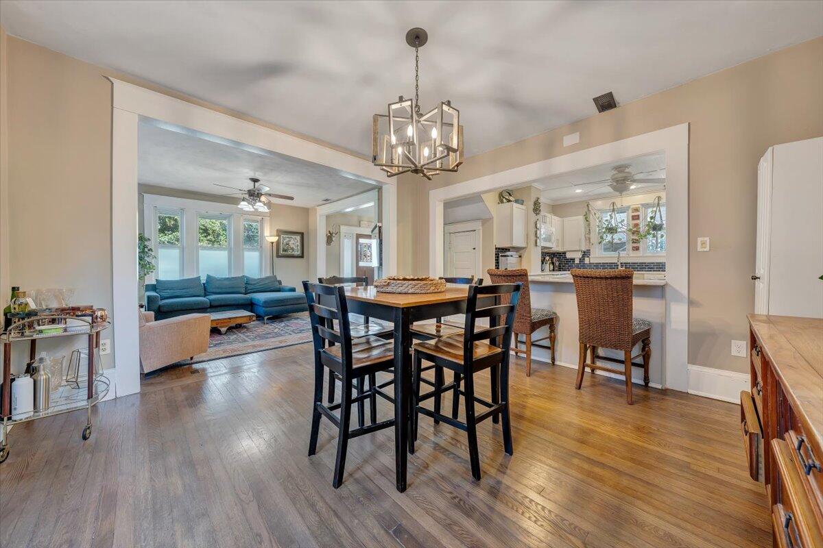 1718 Memorial AVE SW