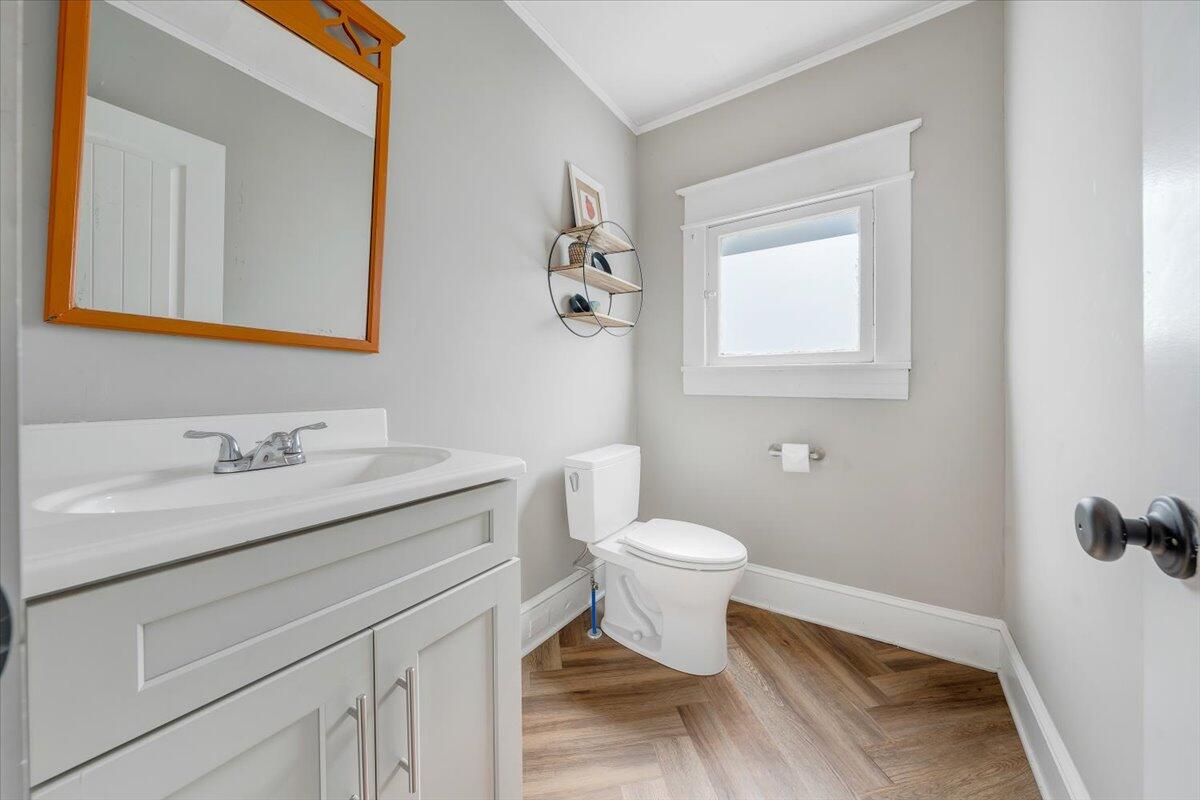 1718 Memorial AVE SW