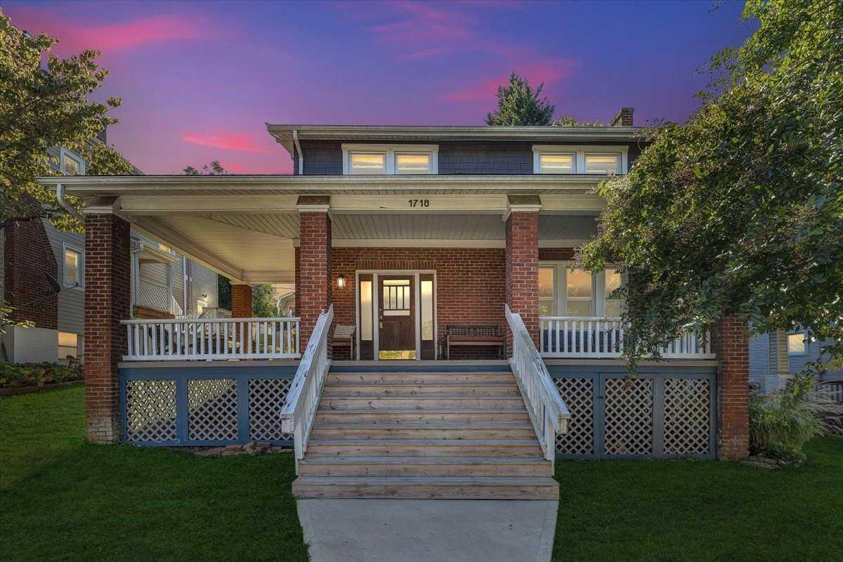 1718 Memorial AVE SW