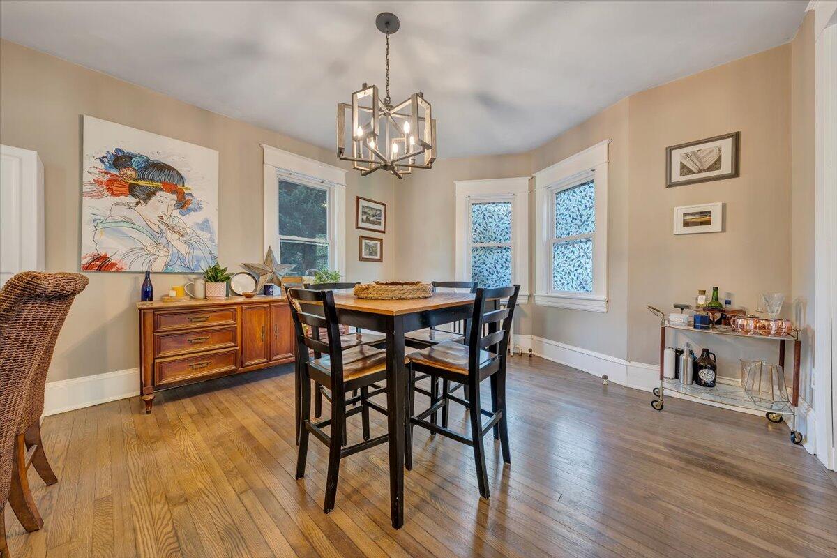 1718 Memorial AVE SW