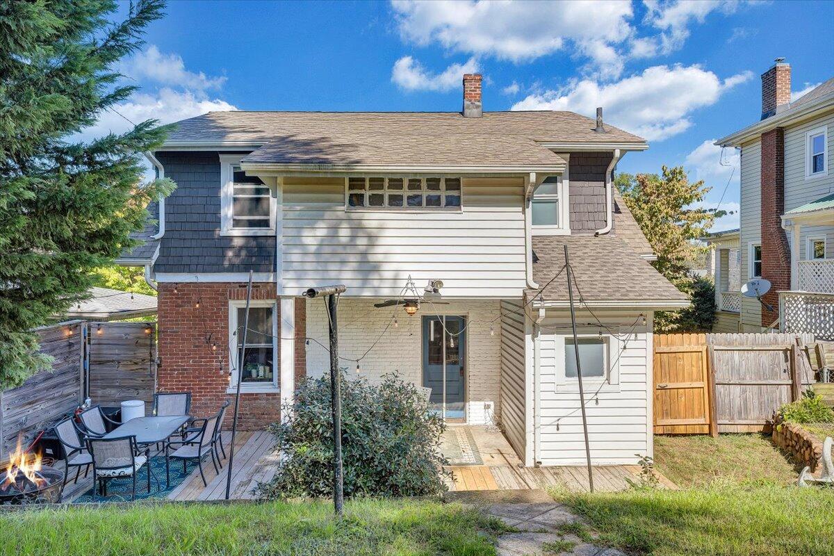 1718 Memorial AVE SW