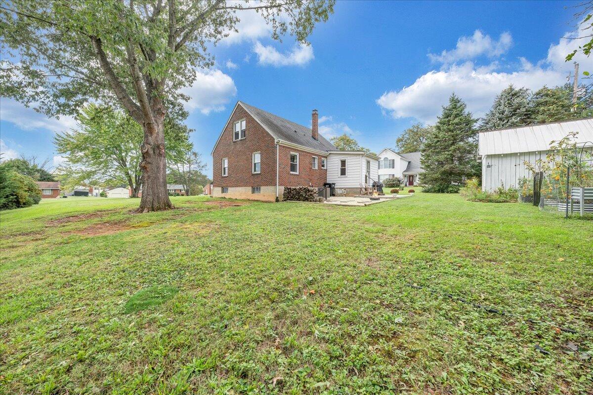 7613 Barrens RD