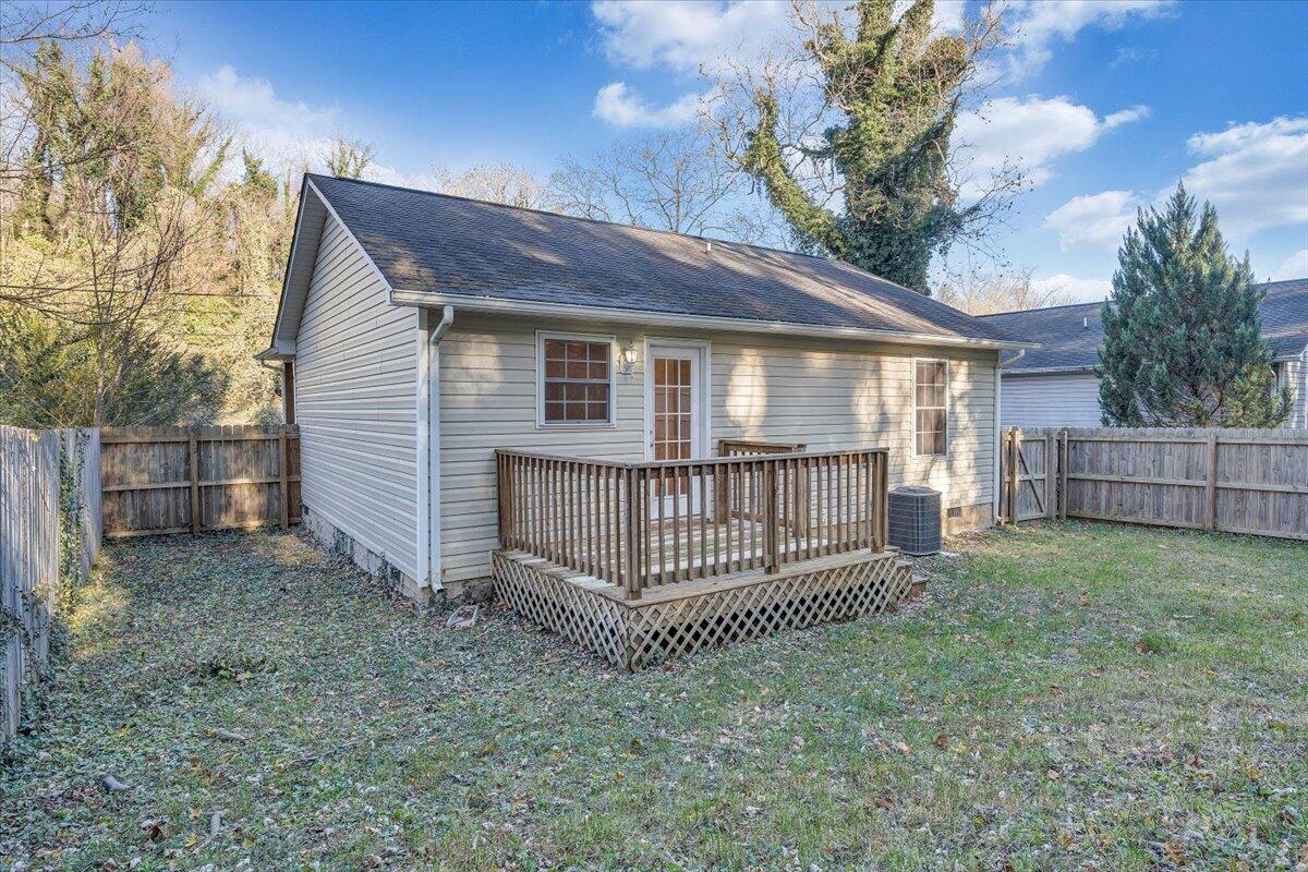 1817 Greenbrier AVE SE