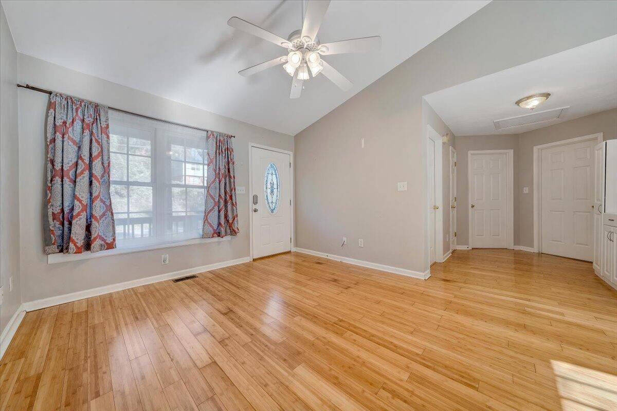 1817 Greenbrier AVE SE